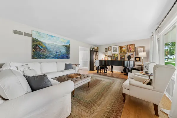 117 E MADISON AVE