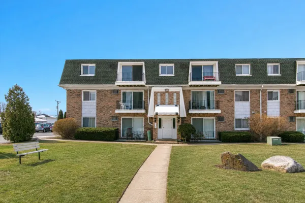 10310 RIDGELAND AVE 208