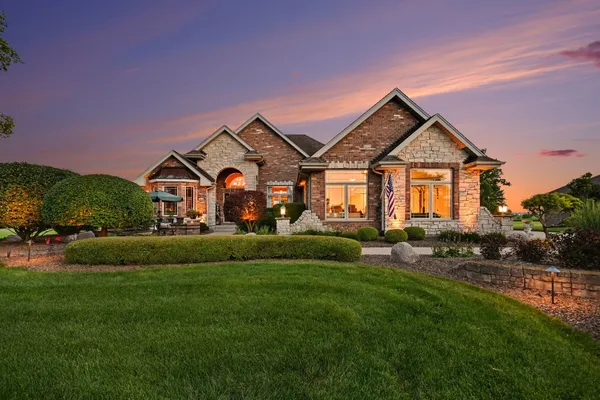 10139 W TALL GRASS LN