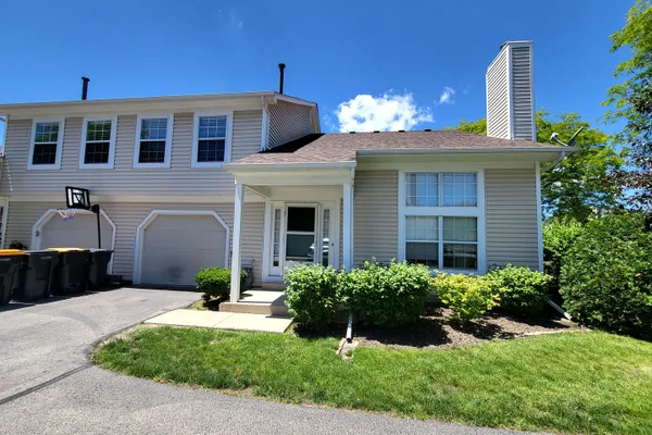 341 WISTERIA DR 341