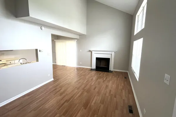 341 WISTERIA DR 341
