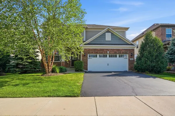 5 PALISADES BLVD
