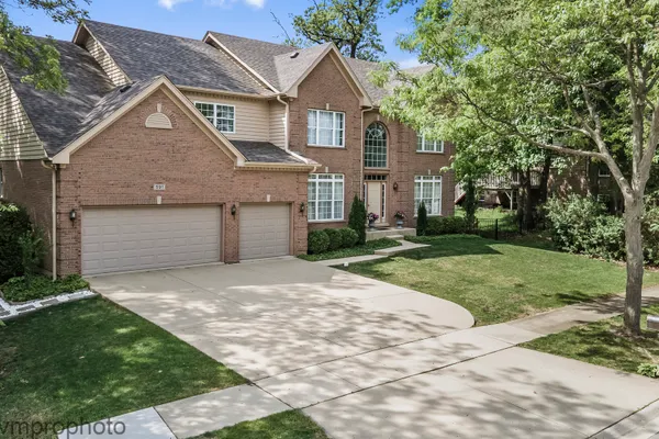 591 W ROSILAND DR