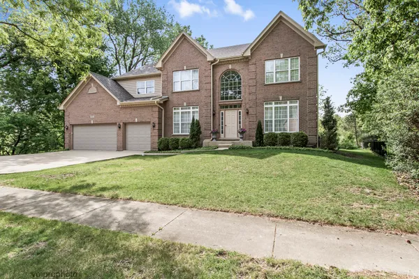 591 W ROSILAND DR