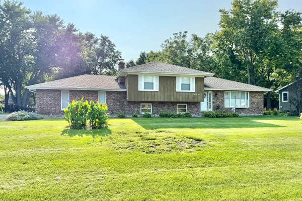 11S534 WHITTINGTON LN