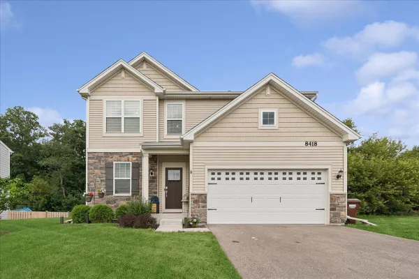 8418 WHITE OAKS CT