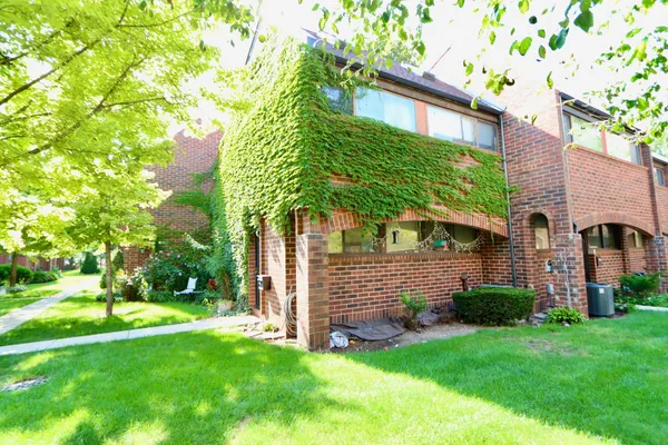 841 S RACINE AVE C