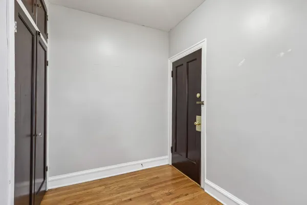 221 N OAK PARK AVE 2E