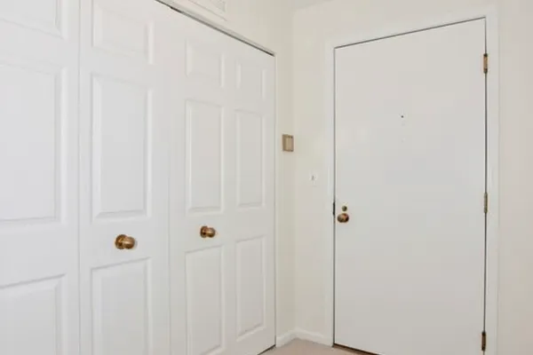 2000 CHESTNUT AVE 207