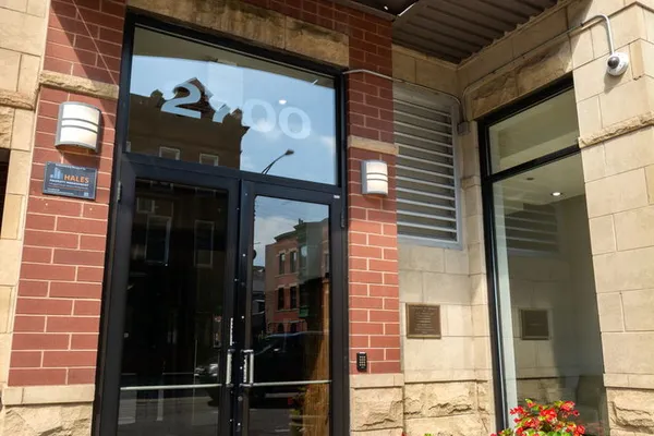 2700 N HALSTED ST 3