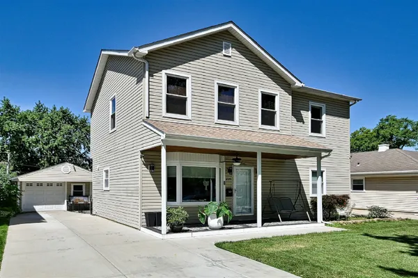 214 N WILLIAM ST