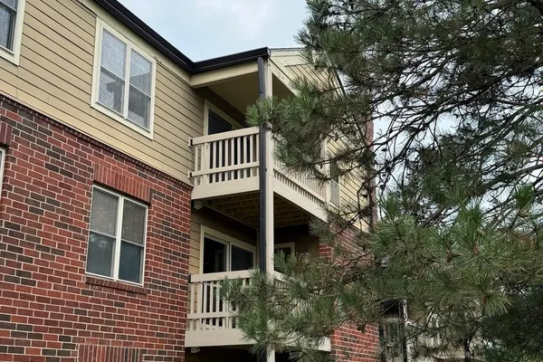 108 GLENGARRY DR 304