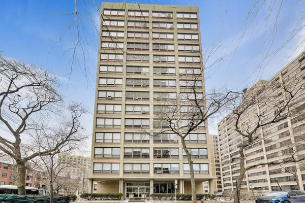 5050 S E END AVE 3B