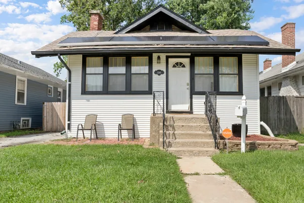 1310 PRAIRIE AVE