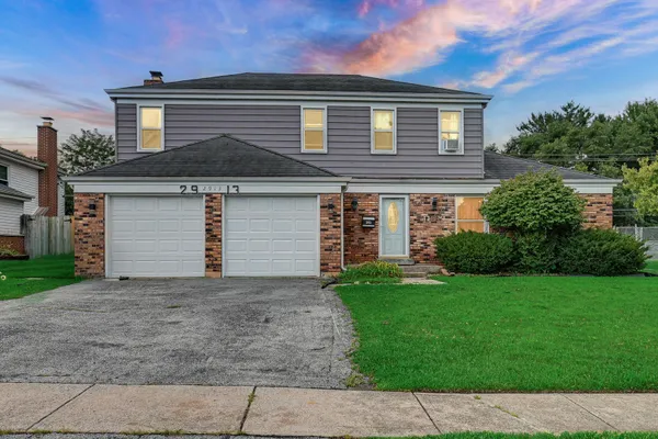 2913 GREENWOOD RD