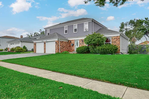2913 GREENWOOD RD