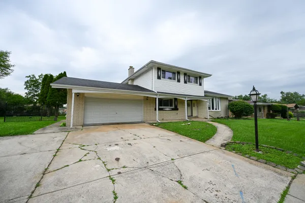16417 BLAIR LN