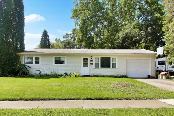 18559 W KAREN LN