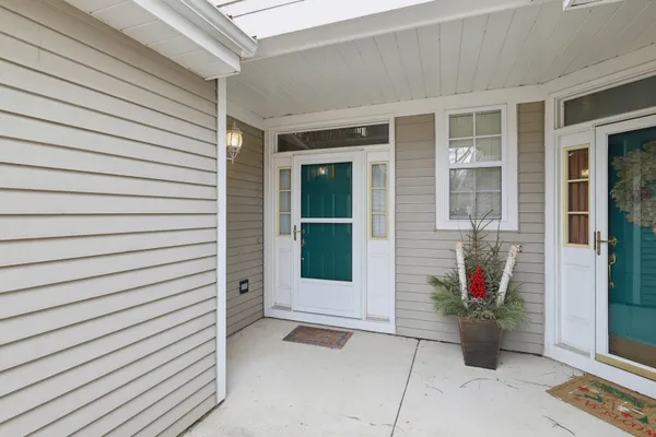 628 KING CT 628