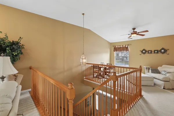 628 KING CT 628
