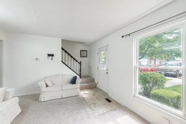 2110 STANLEY CT