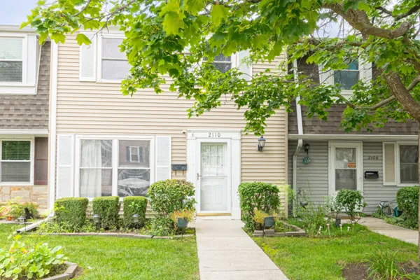 2110 STANLEY CT