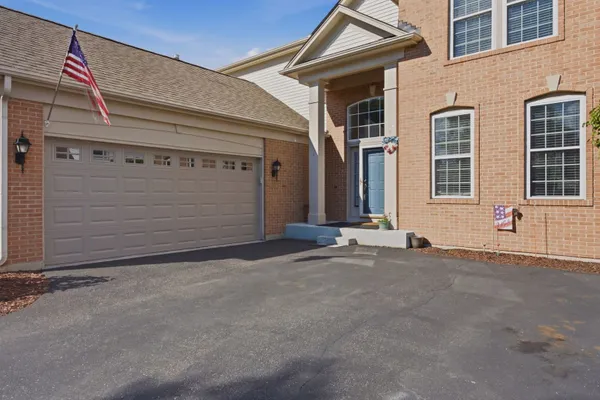4050 BUNKER HILL DR