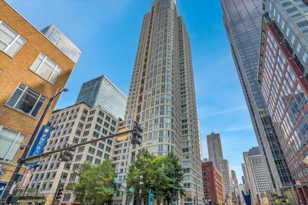 345 N LA SALLE DR 3604