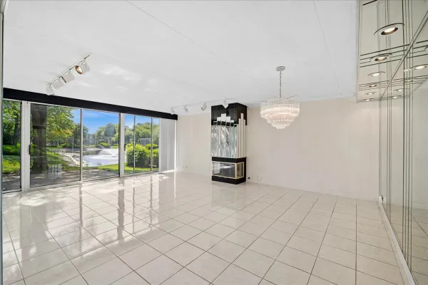 137 AVON RD