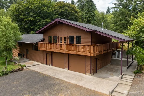 550 RAGLAND RD