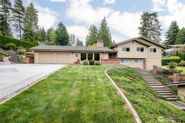 2454 ARCHWOOD DR