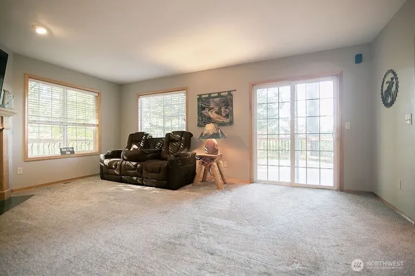 130 MOSSWOOD LN