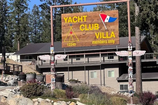 12245 S LAKESHORE RD 24