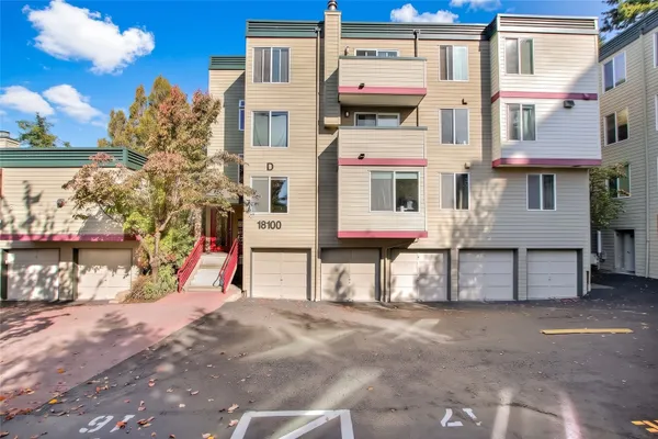 18100 15TH AVE D120