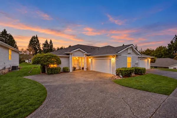 8909 70TH STREET CT