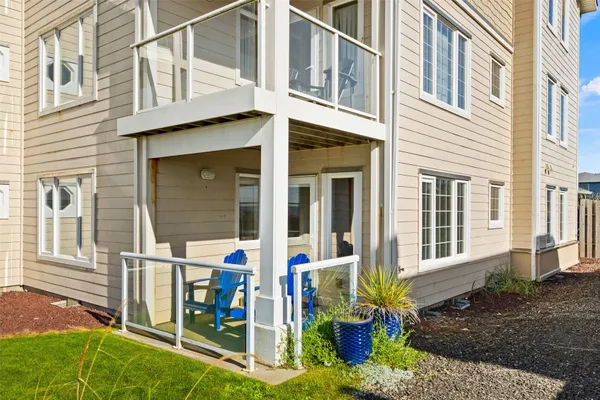 1600 W OCEAN AVE 111