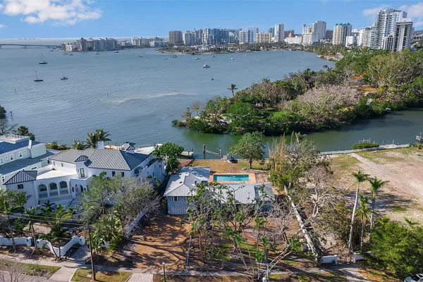 1479 BAY POINT DR