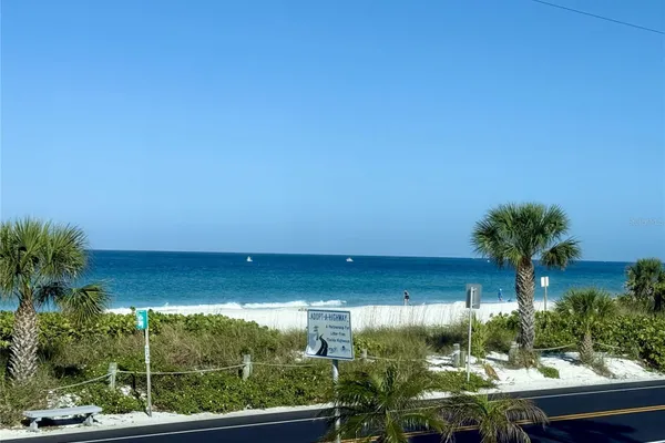 1007 GULF DR 106