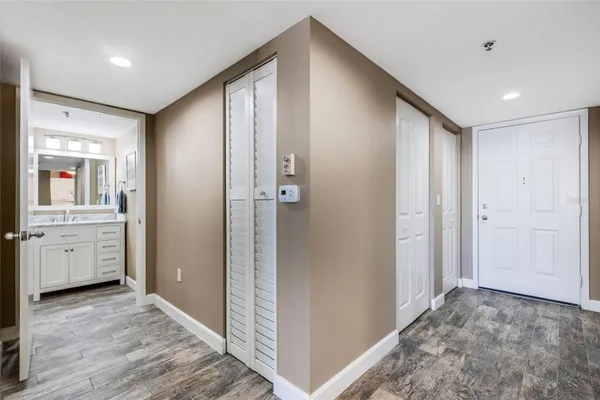 3980 IRONWOOD CIR 404
