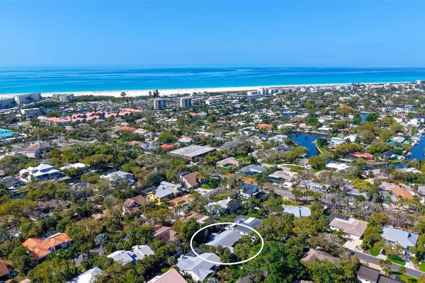 5345 SIESTA CT