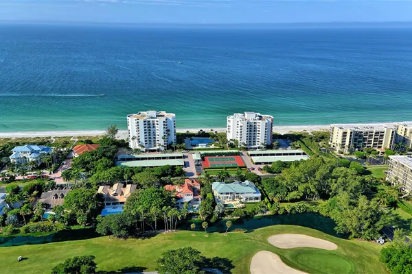 1000 LONGBOAT CLUB RD 304