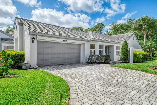 4438 LONG COMMON LN 52