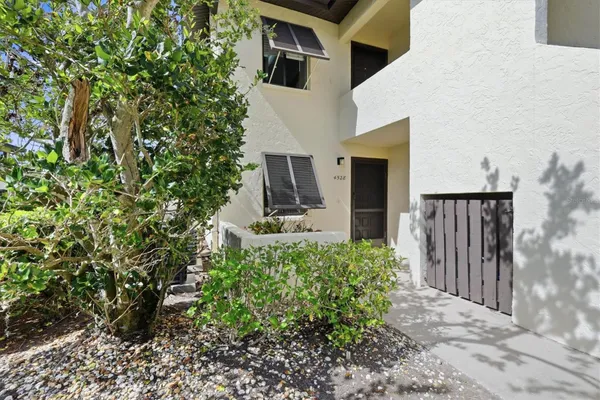 4528 LONGWATER 35