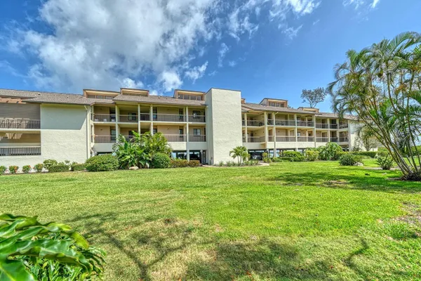3840 MARINERS WAY 524A