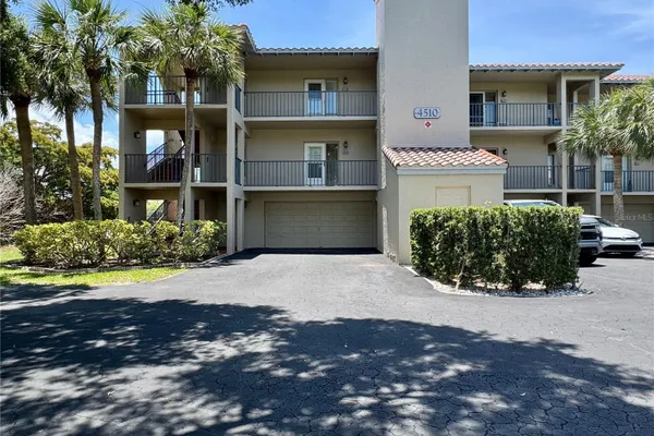 4510 EL CONQUISTADOR PKWY 204