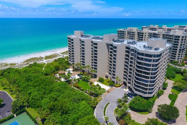 1211 GULF OF MEXICO DR 105