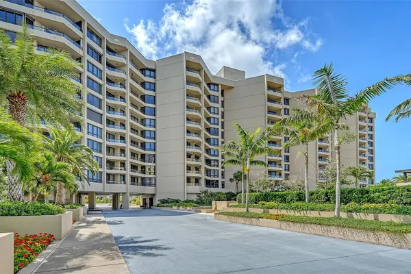1211 GULF OF MEXICO DR 701