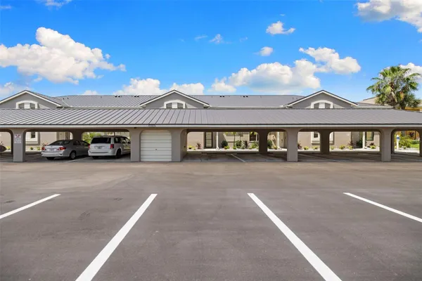 1335 SAXONY CIR 324