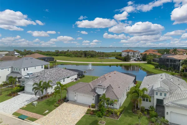 5504 TITLE ROW DR
