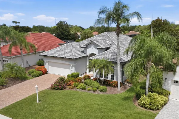 7346 WINDEMERE LN